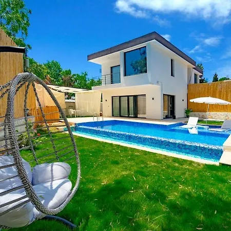 Villa Dionysos *